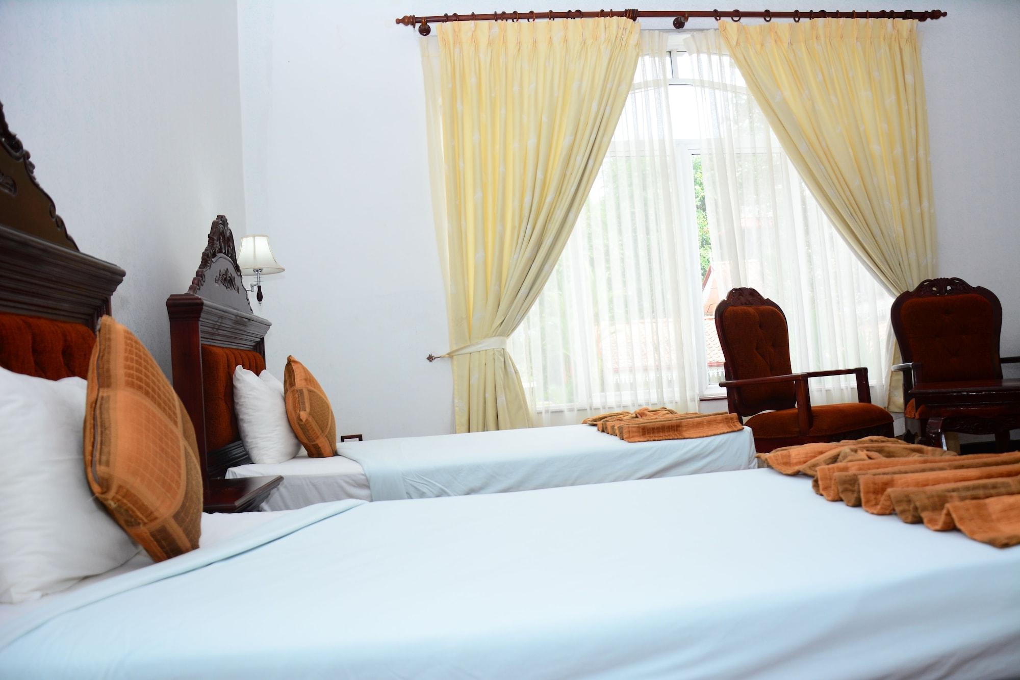 Centauria Hill Resort Ratnapura Extérieur photo