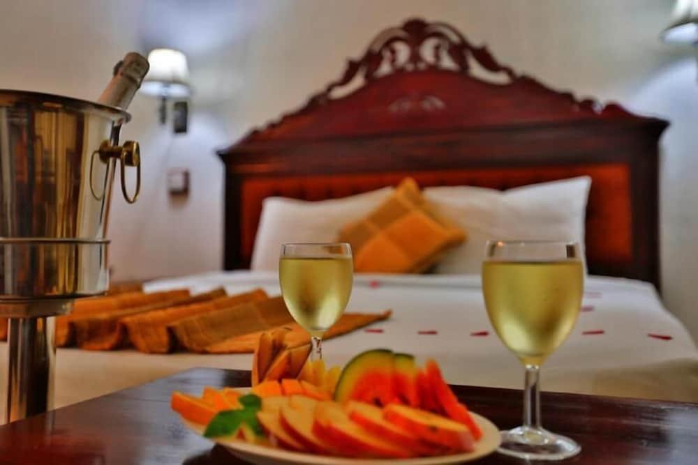 Centauria Hill Resort Ratnapura Extérieur photo