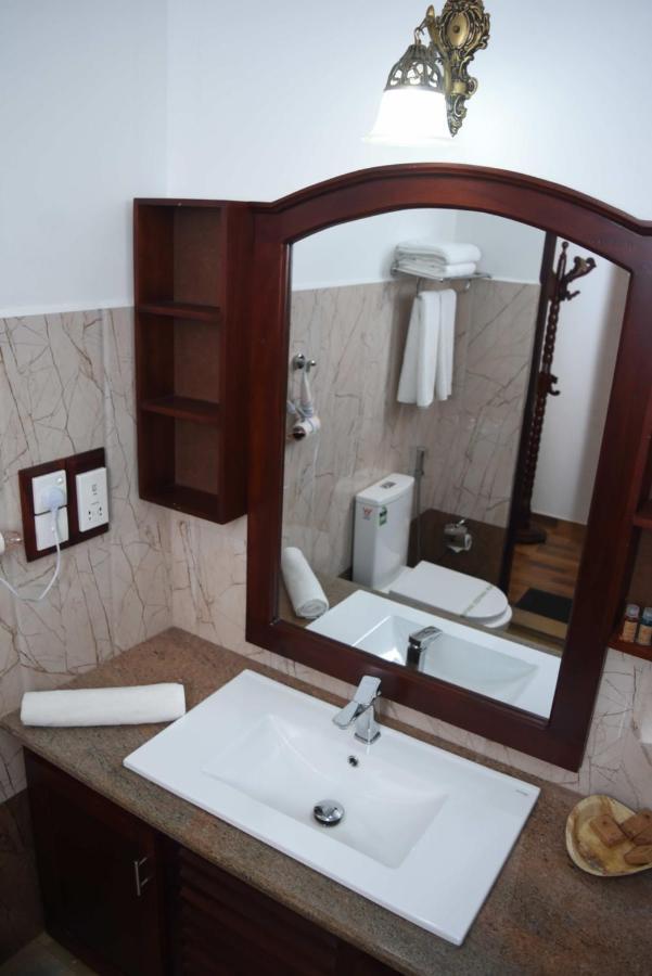 Centauria Hill Resort Ratnapura Extérieur photo