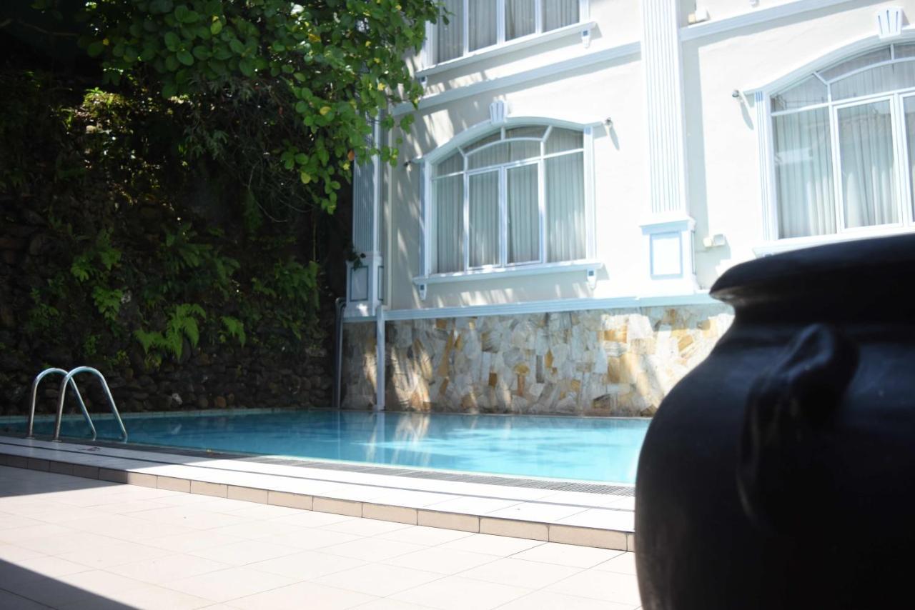 Centauria Hill Resort Ratnapura Extérieur photo