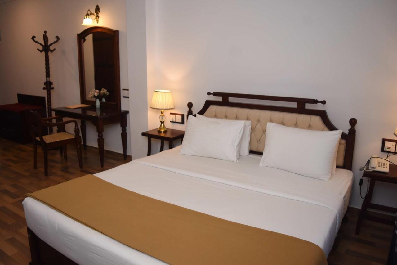 Centauria Hill Resort Ratnapura Extérieur photo